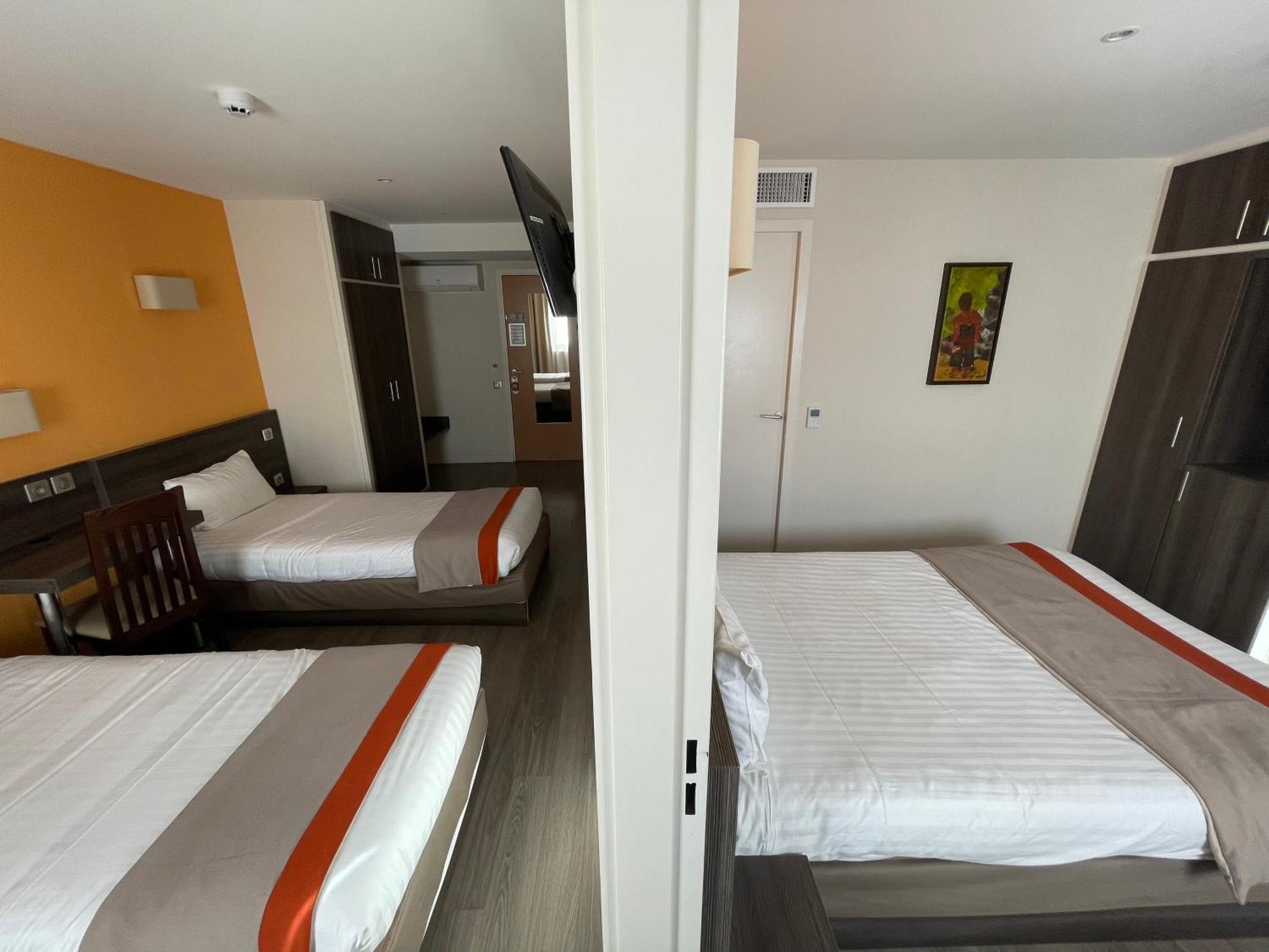 Hotel Valpre Écully Eksteriør bilde