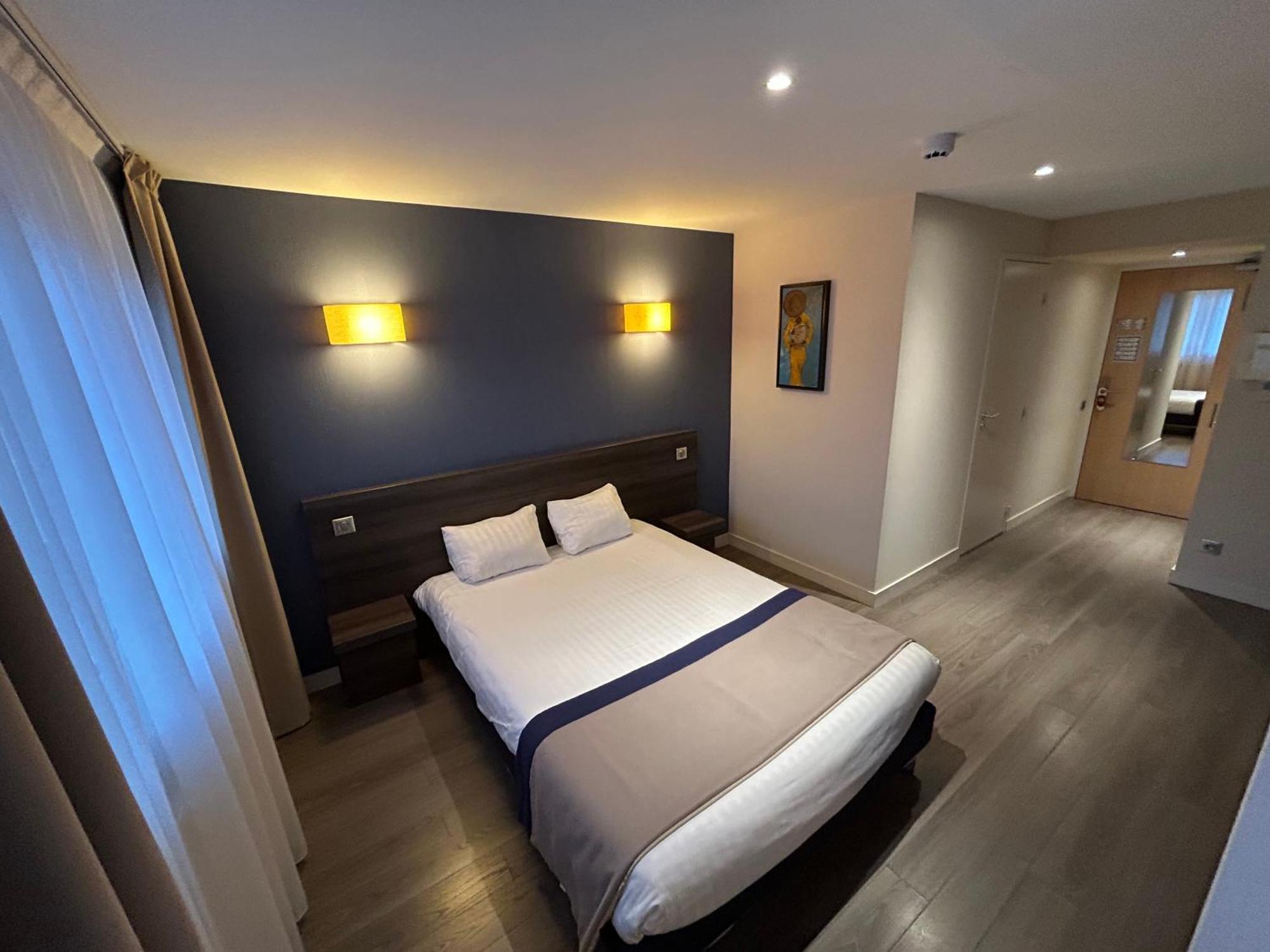 Hotel Valpre Écully Eksteriør bilde