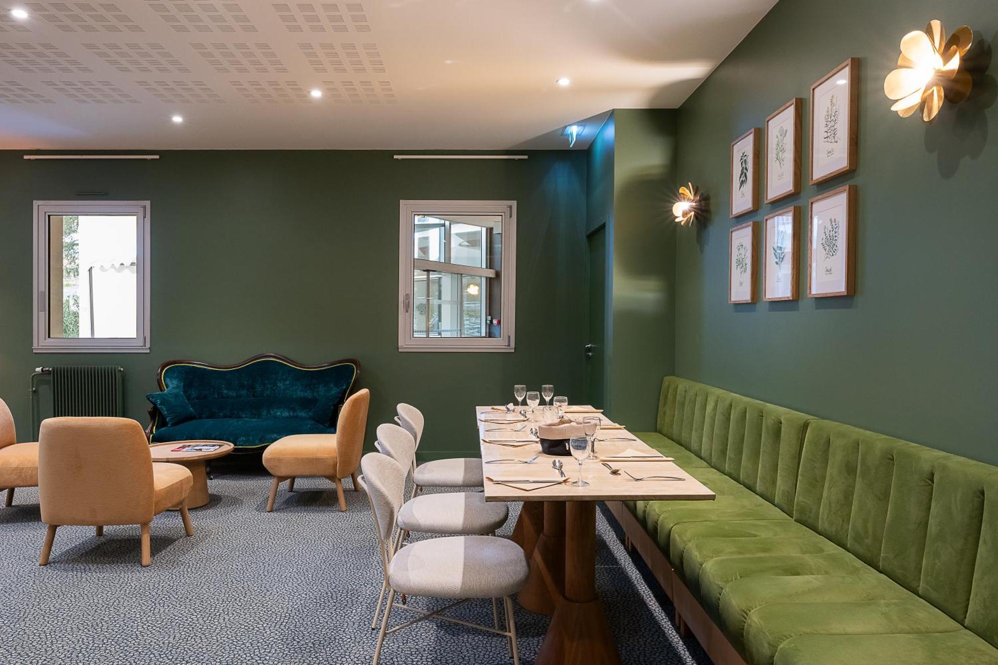 Hotel Valpre Écully Eksteriør bilde